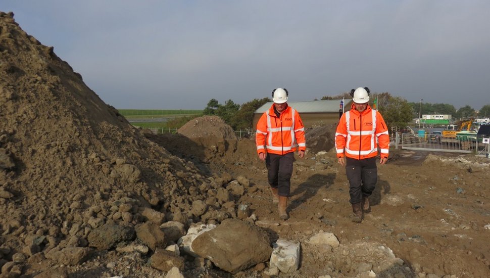 Toezicht afsluitdijk bodem